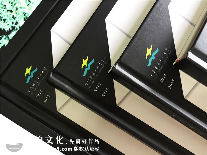 *看圖*高逼格畢業(yè)紀(jì)念冊設(shè)計,第三張直接閃瞎眼