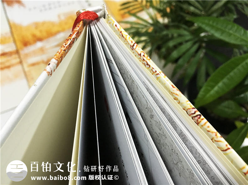 同學(xué)畢業(yè)冊制作：畢業(yè)時(shí)候說畢業(yè)故事 紀(jì)念冊記錄難忘畢業(yè)！
