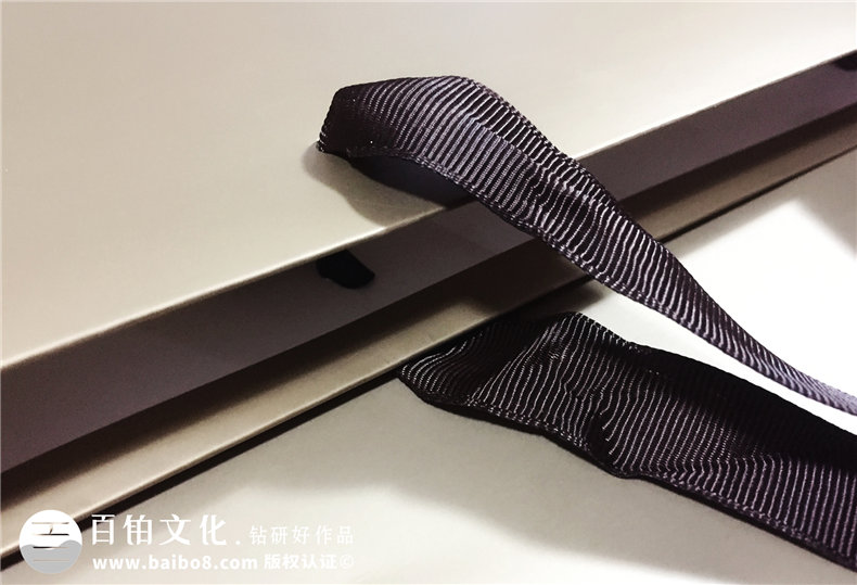寶山集團紀(jì)念郵冊包裝手提袋-成都集郵冊裝訂