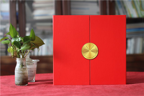 四十華章，璀璨綻放-中國(guó)石油集團(tuán)子公司40周年大事記紀(jì)念冊(cè)